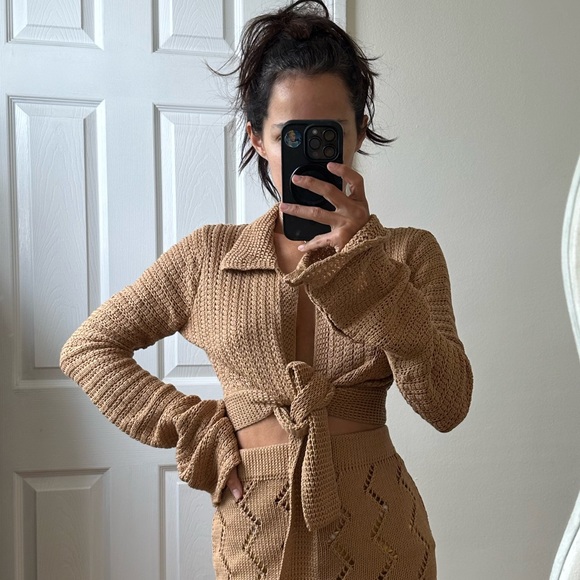 Savannah Morrow Almond Crochet Top XS - Picture 7 of 9